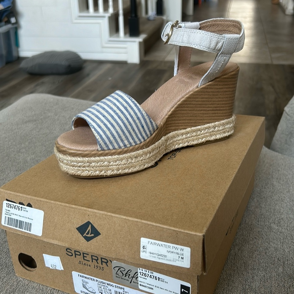 NIB Women’s Sperry seven